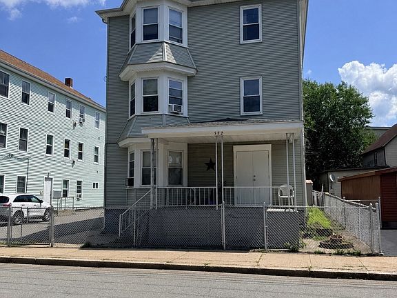 3rd image of 552 Alden St