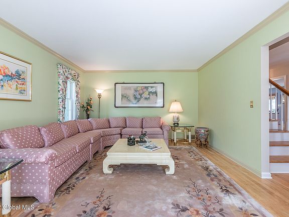 5th image of 21 Nottingham Way N