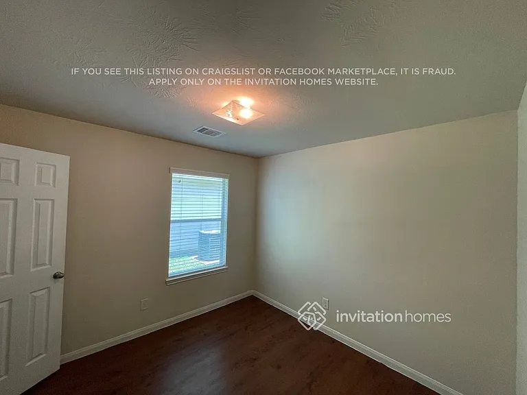 18822 N Lyford Dr — Photo 11