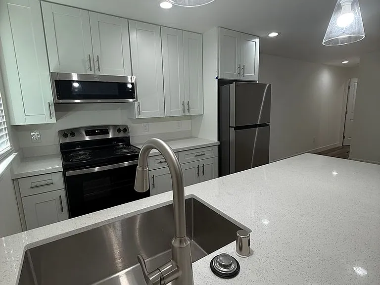The Enclave at Lawrence — Photo 2