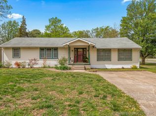 1401 Prairie Heights Dr, Bartlesville, OK 74006