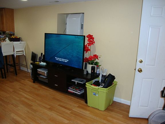 3rd image of 4123 W Wellington Ave