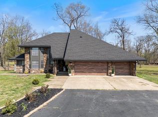 469267 Highway 100 W, Stilwell, OK 74960