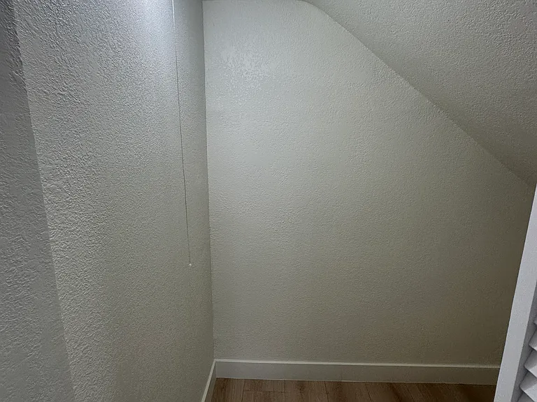 215 Sinclair Ave #215 — Photo 22
