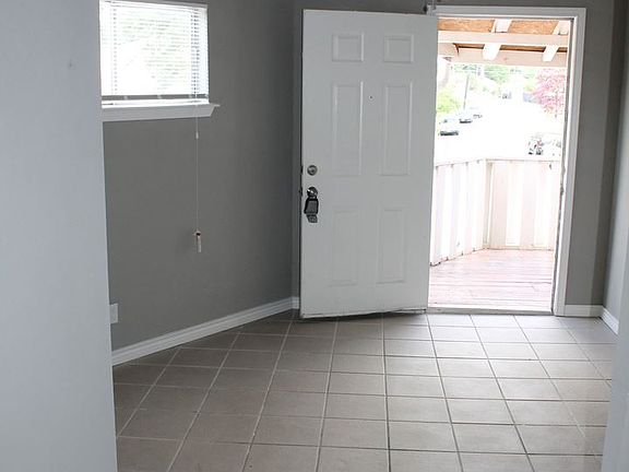 3rd image of 2801 Carrolton St #6182700