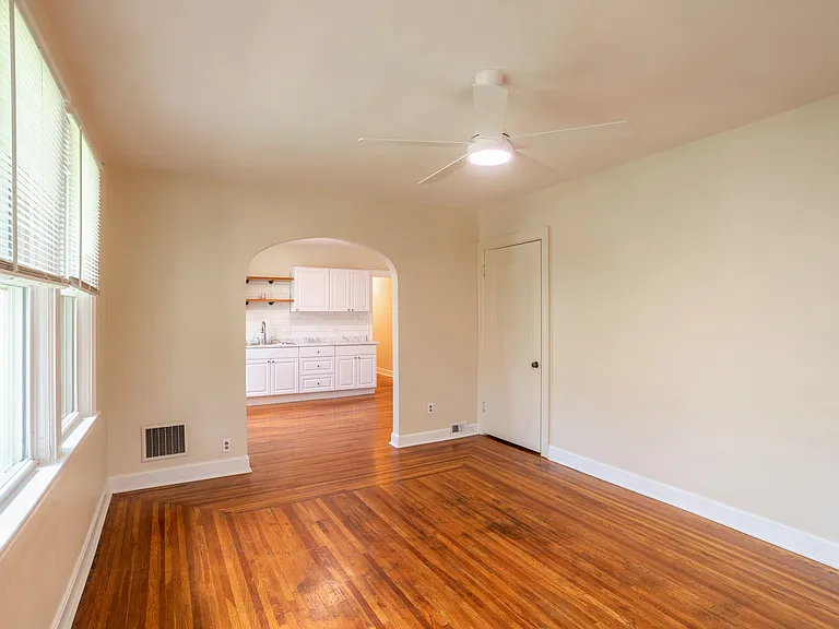 2956 Harrison Ave #3 — Photo 14