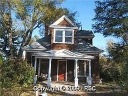 2nd image of 1024 E Costilla St