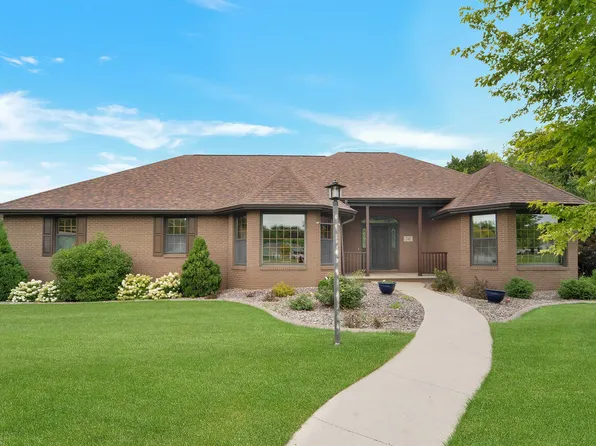 543 Fawnwood Dr, Wrightstown, WI 54180