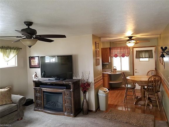 3rd image of 2706 Homewood Dr