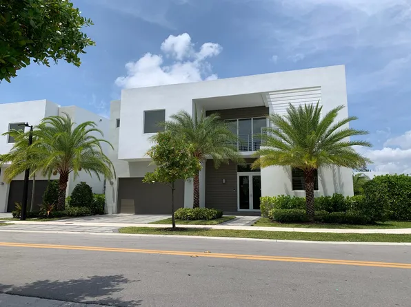 10045 NW 76th Ter, Doral, FL 33178