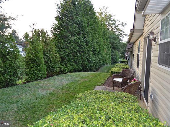 4th image of 2032 Rudy Serra Dr #B
