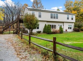 19 1st St, Califon, NJ 07830