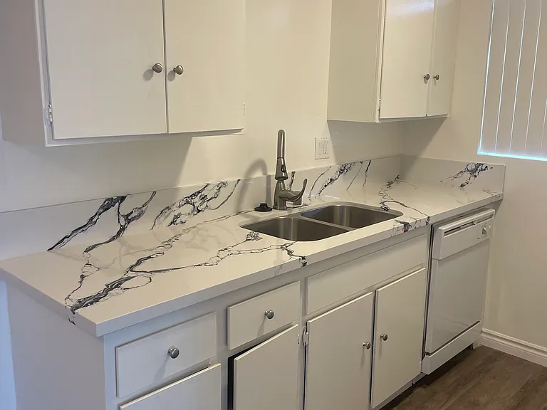 5524 Corteen Pl #12 — Photo 6