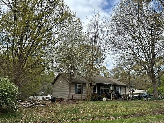 3rd image of 304 High Rock Dr
