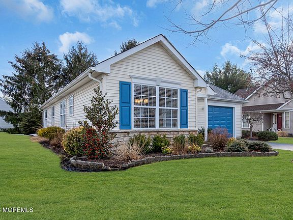 4th image of 3229 Flagstone Court