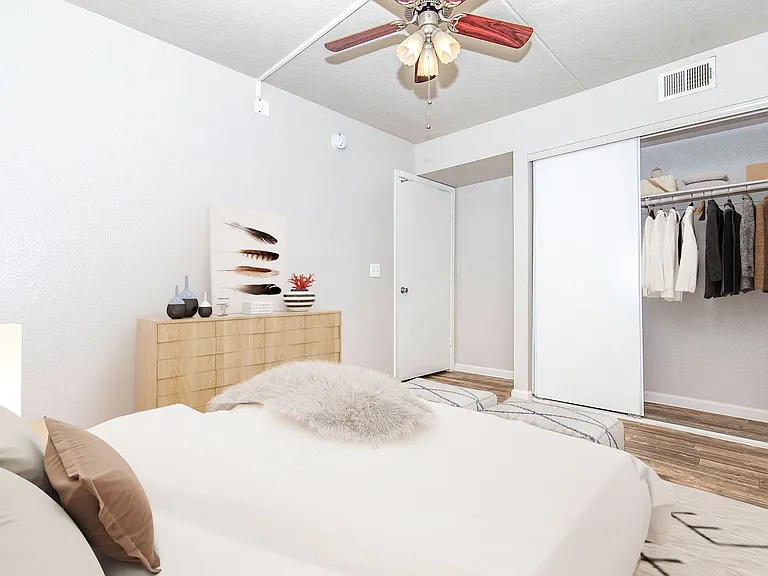 Palm Desert Apartments — Photo 66