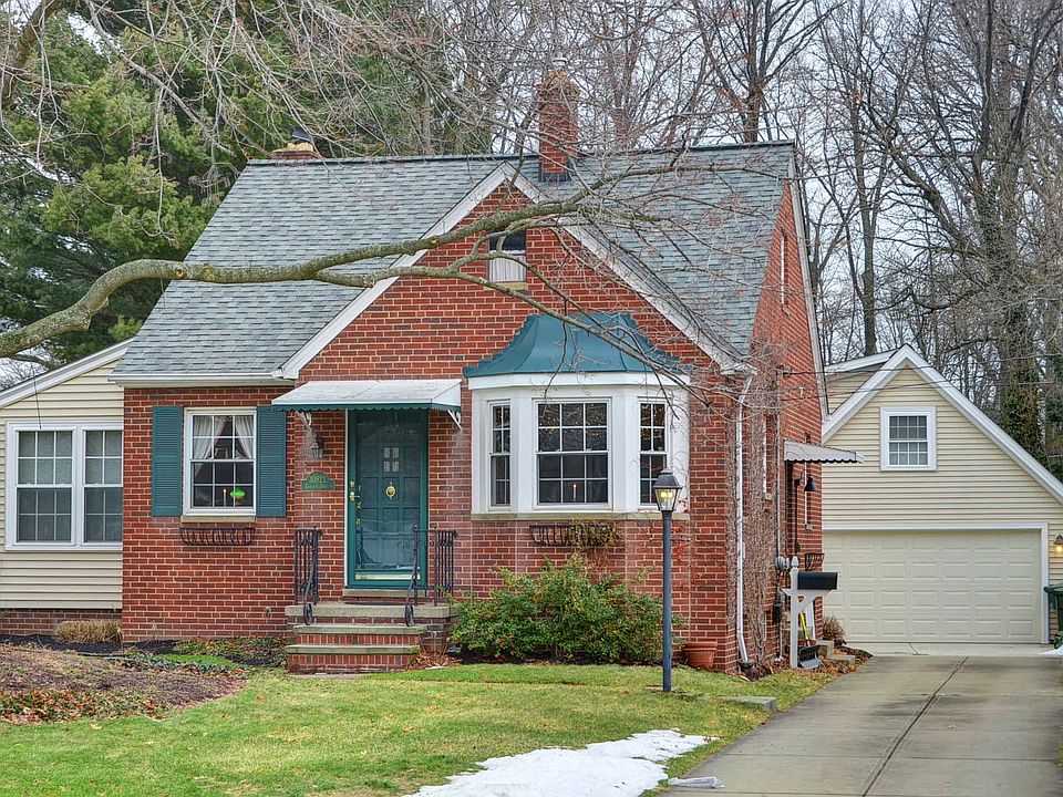 1st image of 30822 Carlton Dr