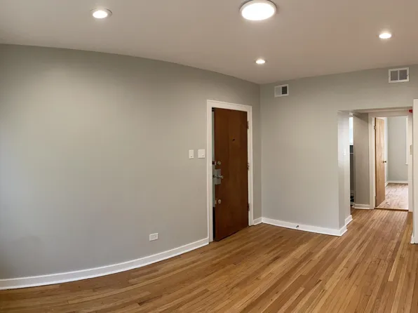 3117 W 61st St APT 2, Chicago, IL 60629