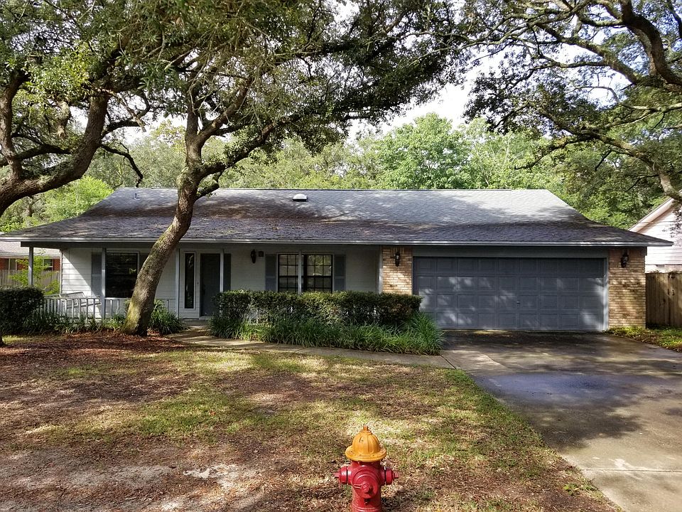 1st image of 558 Pocahontas Dr