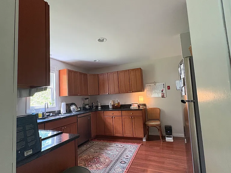 107 Killarney Dr — Photo 12