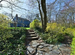 18 Brook Pl, Bellmore, NY 11710