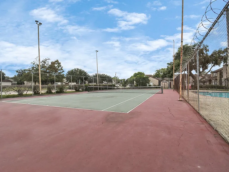 12400 Brookglade Cir #47 — Photo 30