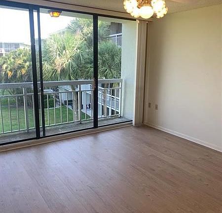 3rd image of 2601 Village Blvd APT 306