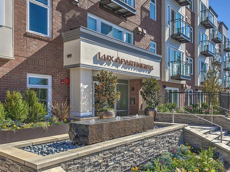 Visit us at Lux Apartments in the heart of beautiful Bellevue, WA. Schedule your tour and find your new home today!