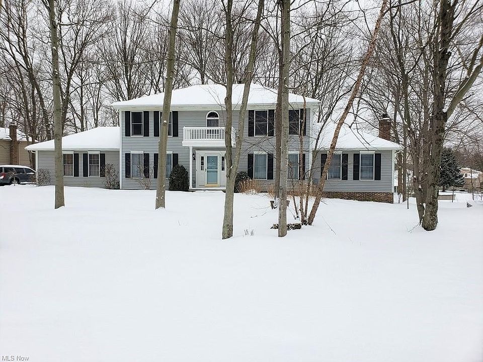 1st image of 8700 Wiltshire Dr