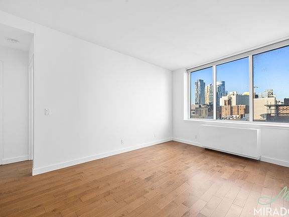 5th image of 80 Dekalb Ave APT 12C