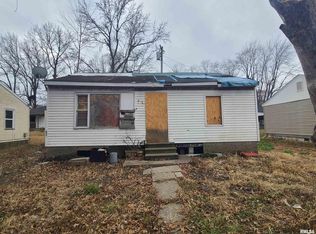 7 Court B, Herrin, IL 62948