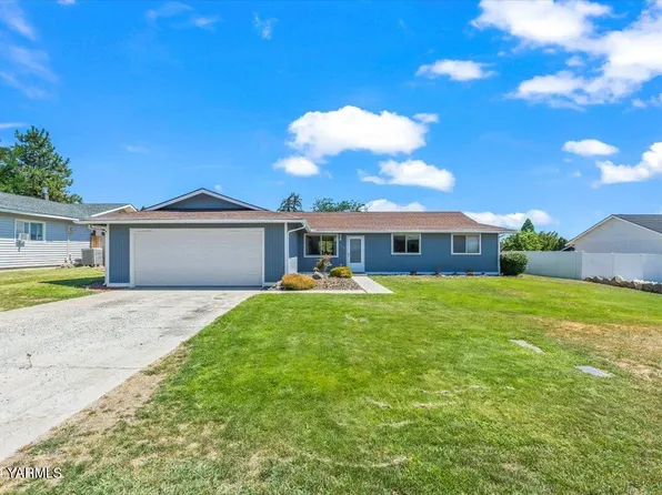 205 S 76th Ave, Yakima, WA 98908