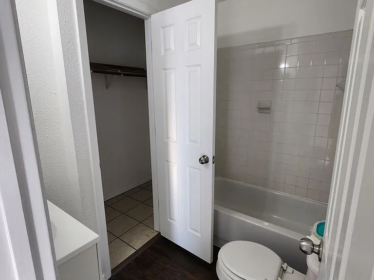 501 S McNeil St — Photo 17