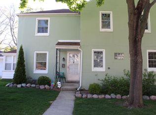 5594 Bluebird Ct, Greendale, WI 53129