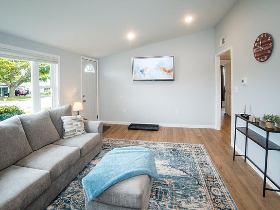 5th image of 510 Emmettsburg St