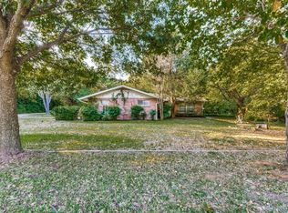 2021 Willowwood St, Denton, TX 76205
