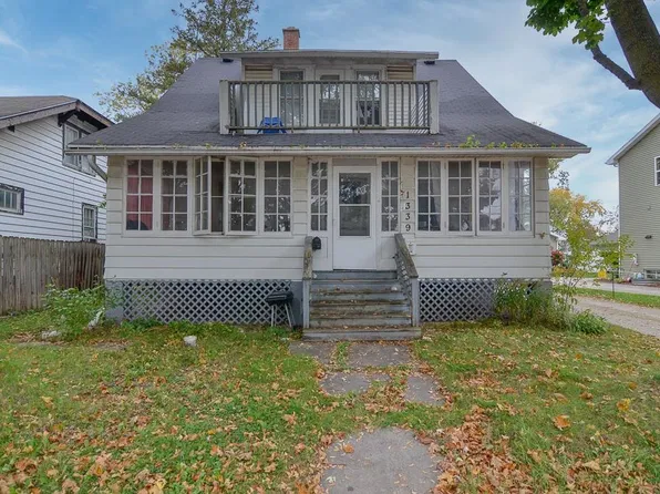 1339 E Walnut St, Green Bay, WI 54301
