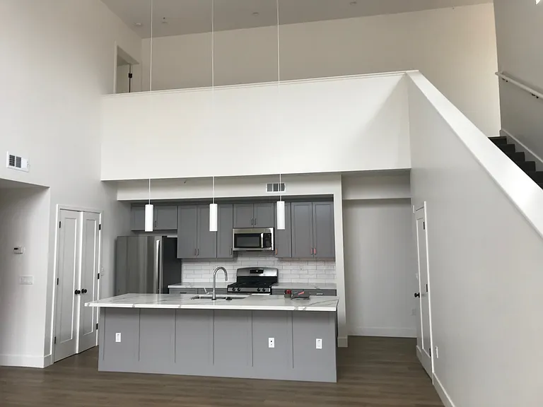 400 Ortiz Ave #G — Photo 2