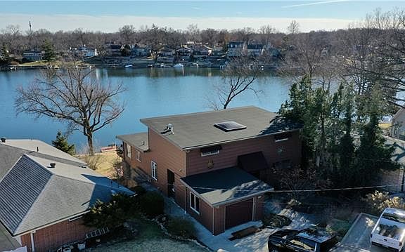 4th image of 339 NW North Shore Dr