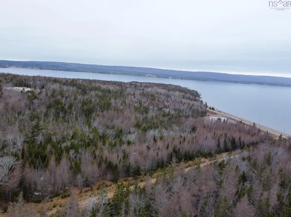 3 Bay Hwy, Dundee, NS B0E 3K0