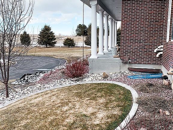 3rd image of 1625 S Highline Dr