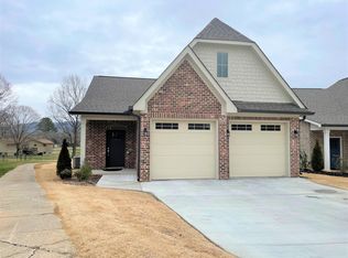 8209 Double Eagle Ct, Ooltewah, TN 37363