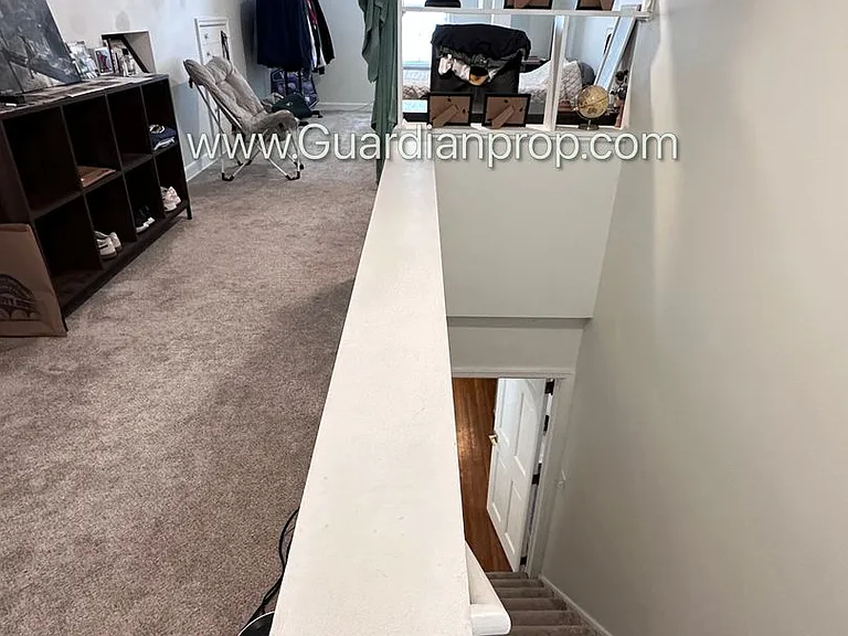 2919 Zarthan Ave S — Photo 14