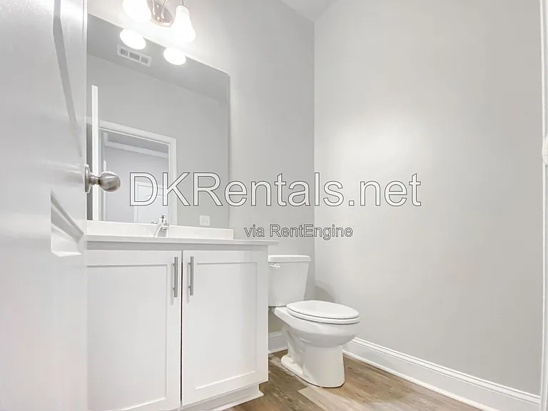 1466 Fern Ridge Ln #8 — Photo 5