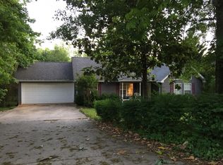 190 Green St, Cleveland, GA 30528