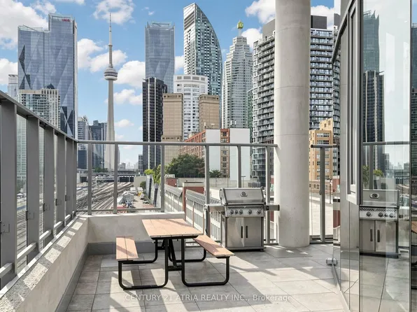 3 Market St #410, Toronto, ON M5E 0A3