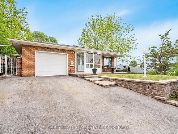 2nd image of 82 Bayview Dr