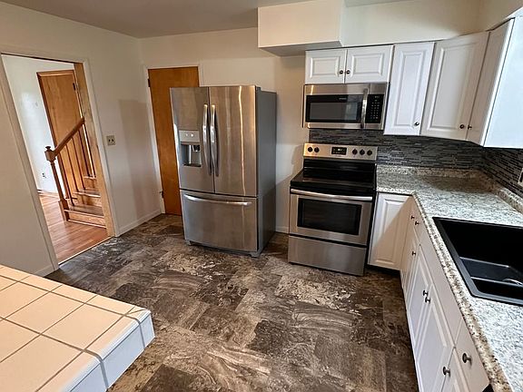 2nd image of 2128 Milltown Rd