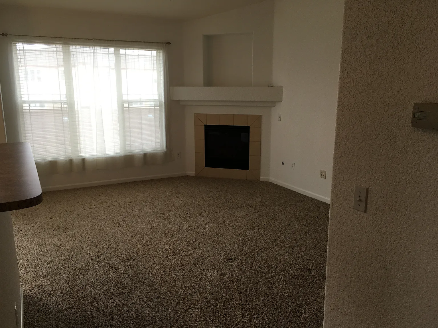 2 bed, 1262 sqft, $2,100 — Photo 4