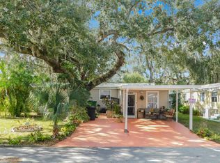 3823 Oakcrest Ln, Zephyrhills, FL 33541